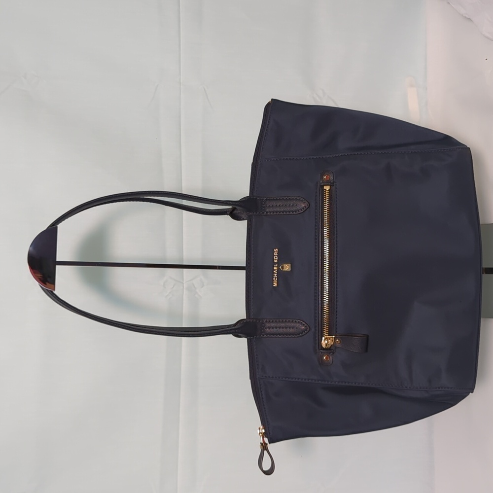 MICHAEL Michael Kors Women's Nylon Kelsey Medium Top Zip Tote